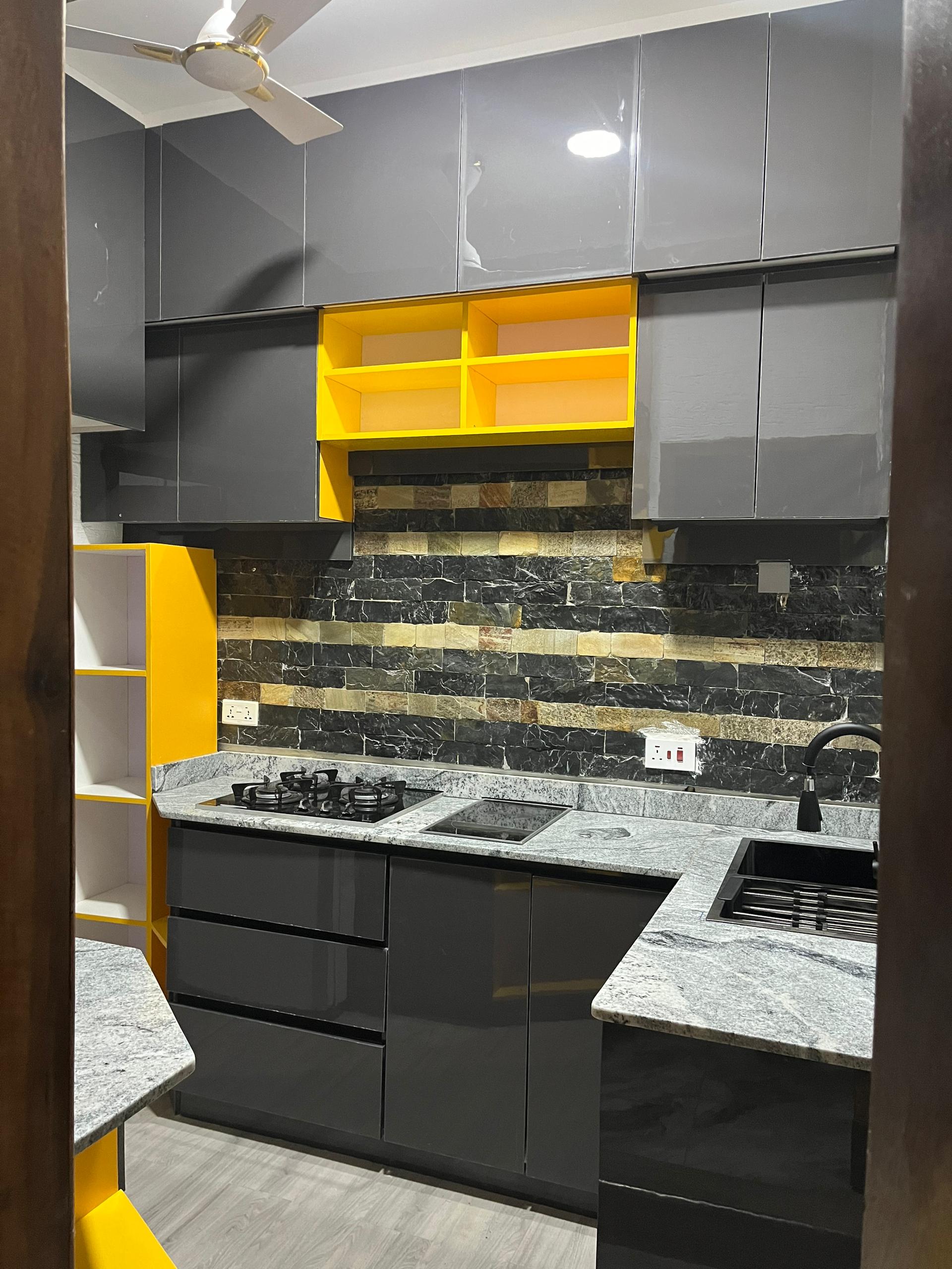 y7sqrr8j1srmr0cvdy1tr258qm