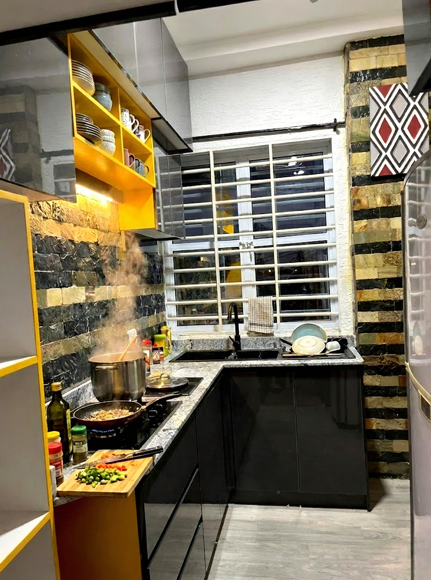 y7sqrr8j1srmr0cvdy1tr258qm