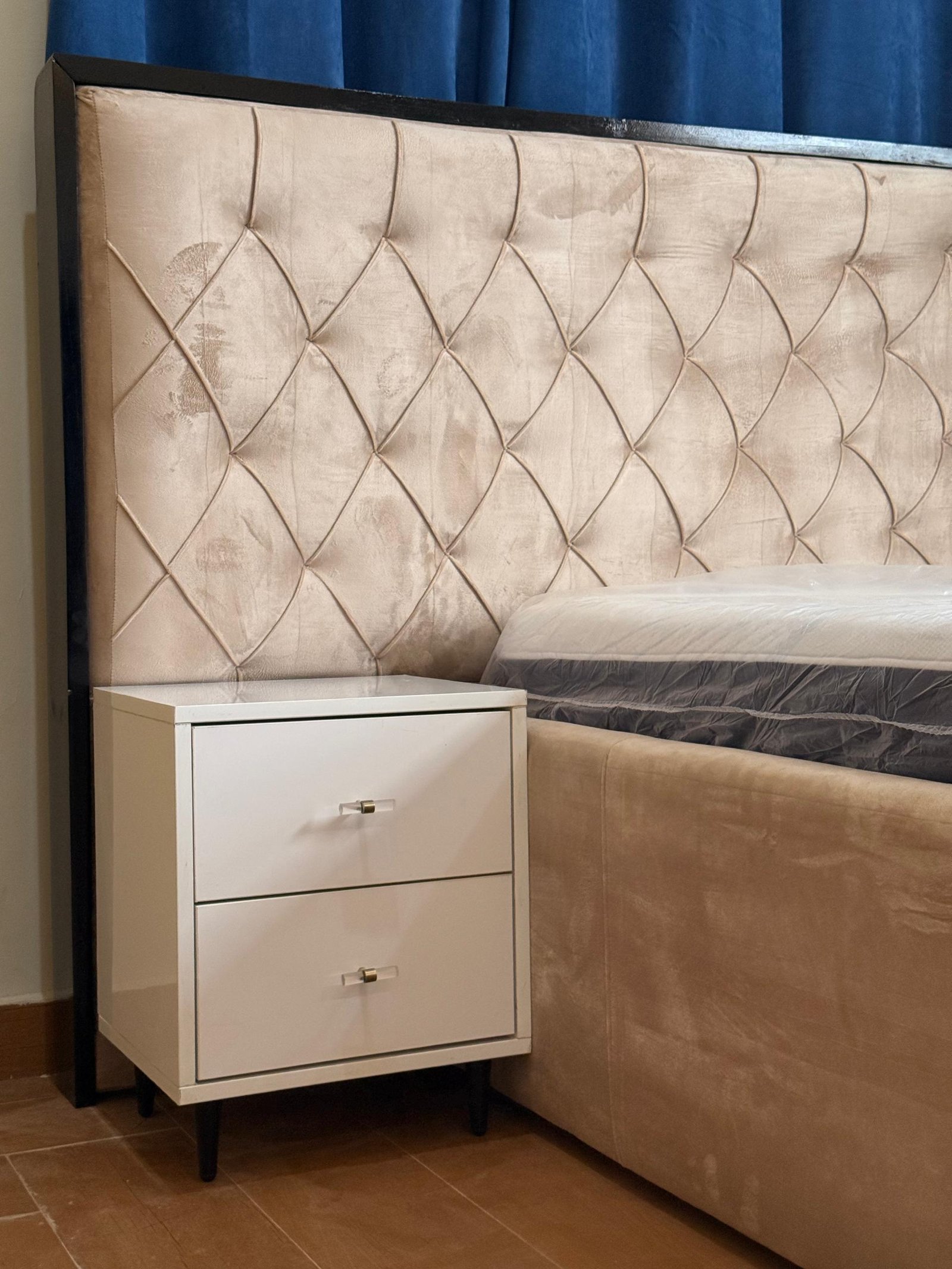 THE CHESTERFIELD - Image 5